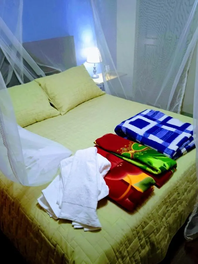Guest house Casa Luna -Estrategica Ubicacion- Medellin Colombia