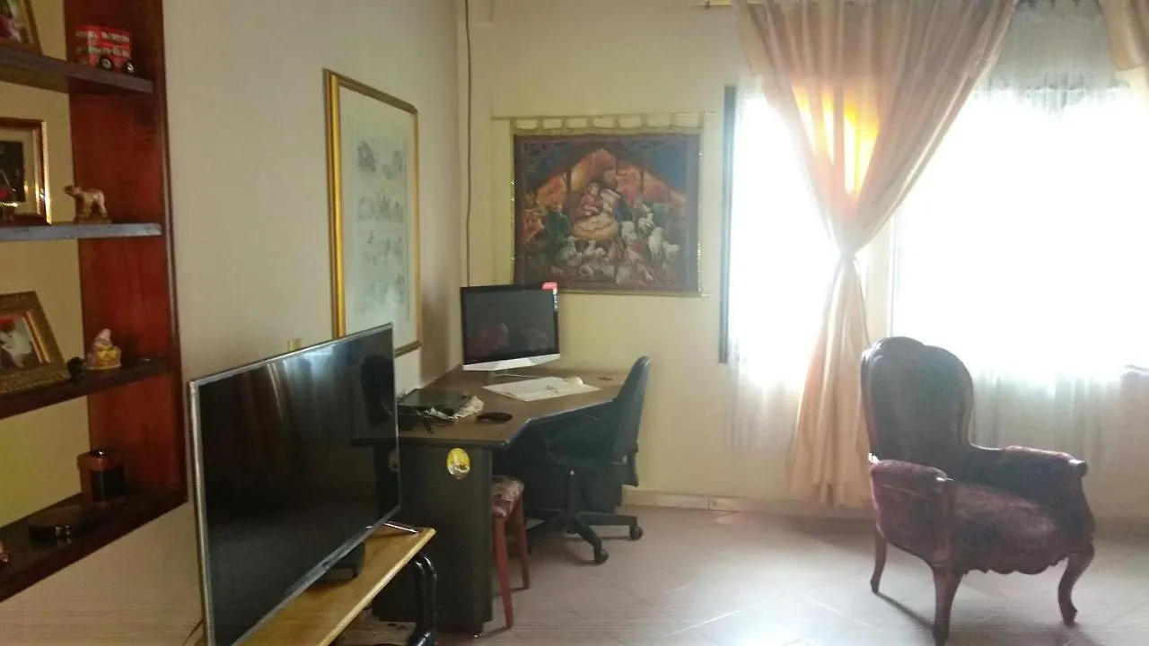 Casa Luna -Estrategica Ubicacion- Medellin 0*,